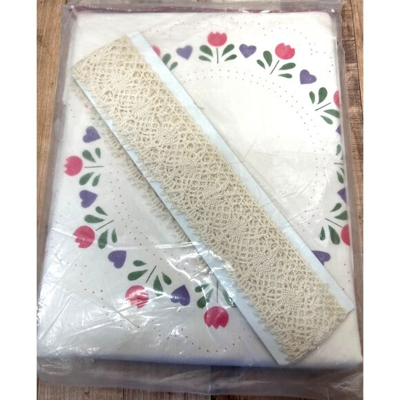 Candlewicking Kit Country Tulips Round Pillow 16" Cotton/Polyester Natural Musli - Picture 4 of 4